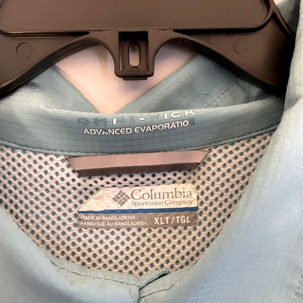 Men’s extra large, tall, Columbia shirt - Picture 3 of 3